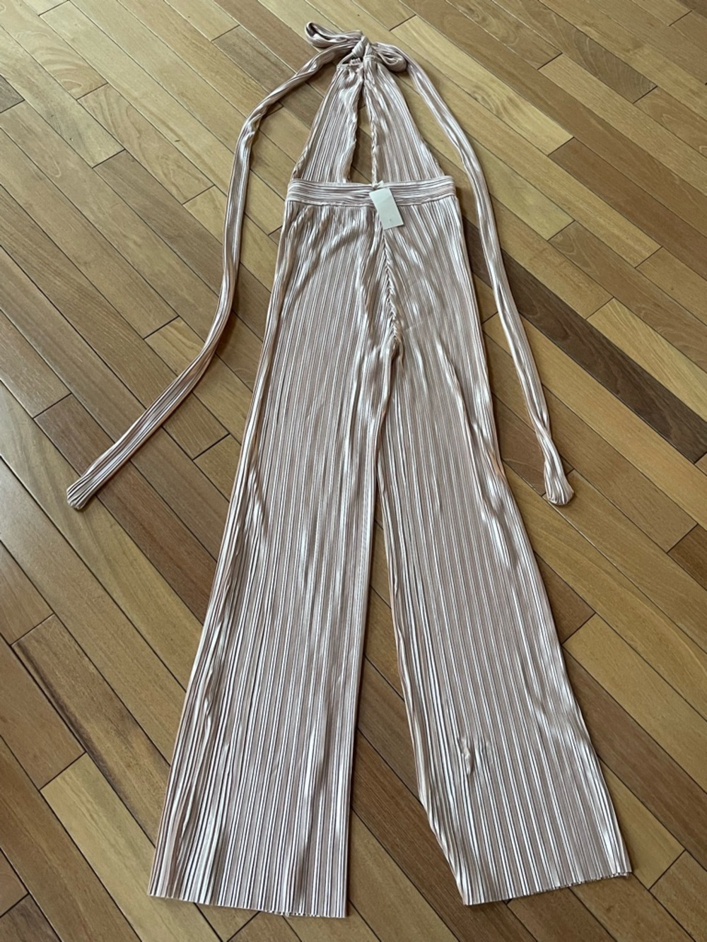 Miss Circle New York Pleated Halter Glam Jumpsuit NWT XS Blush Pink Satin - Picture 12 of 16
